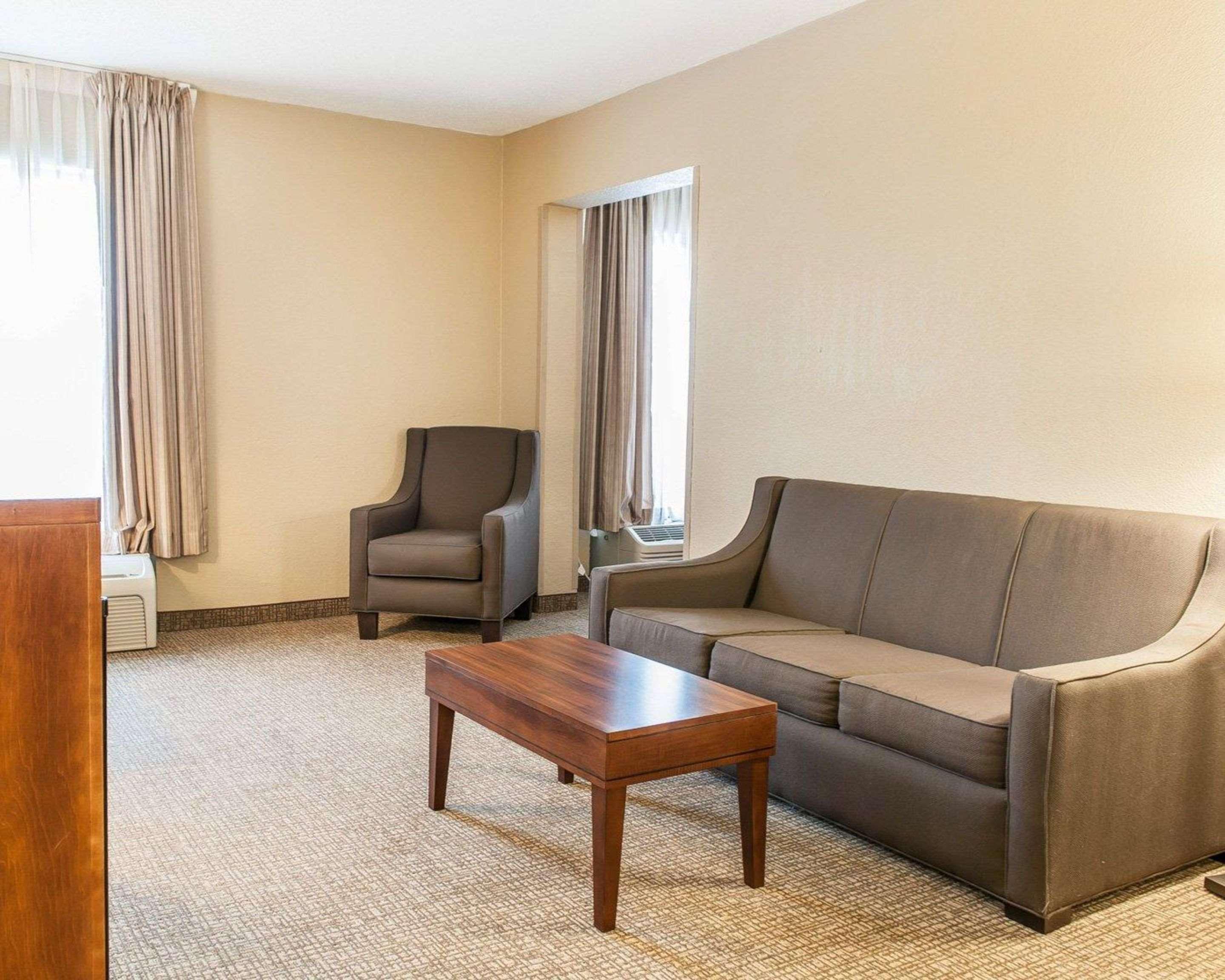 Comfort Inn Madison Buitenkant foto