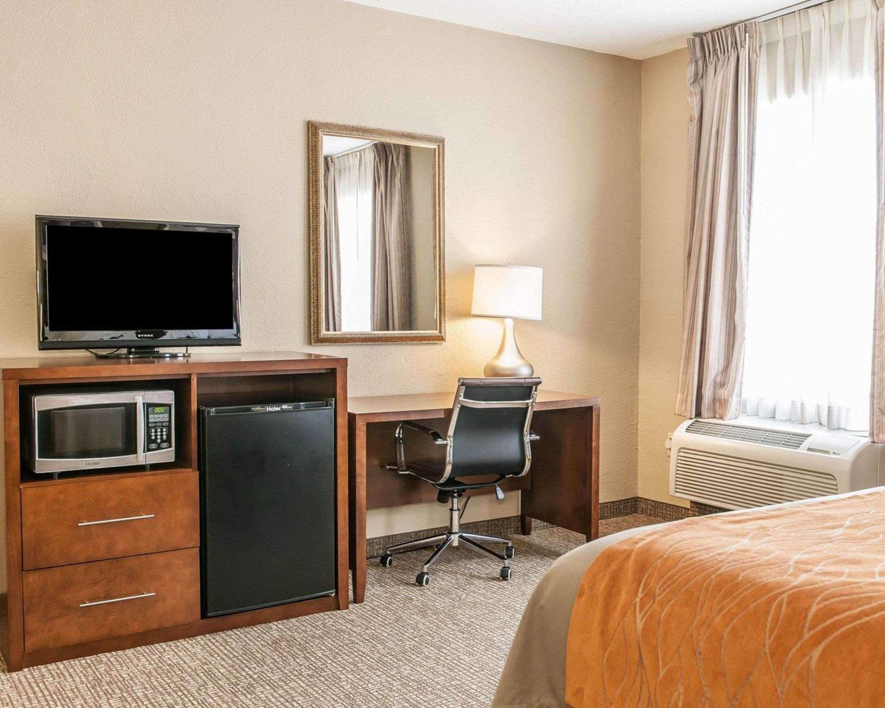 Comfort Inn Madison Buitenkant foto